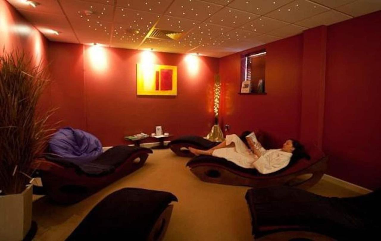Heavenly Haven Hotel Lymington Bagian luar foto